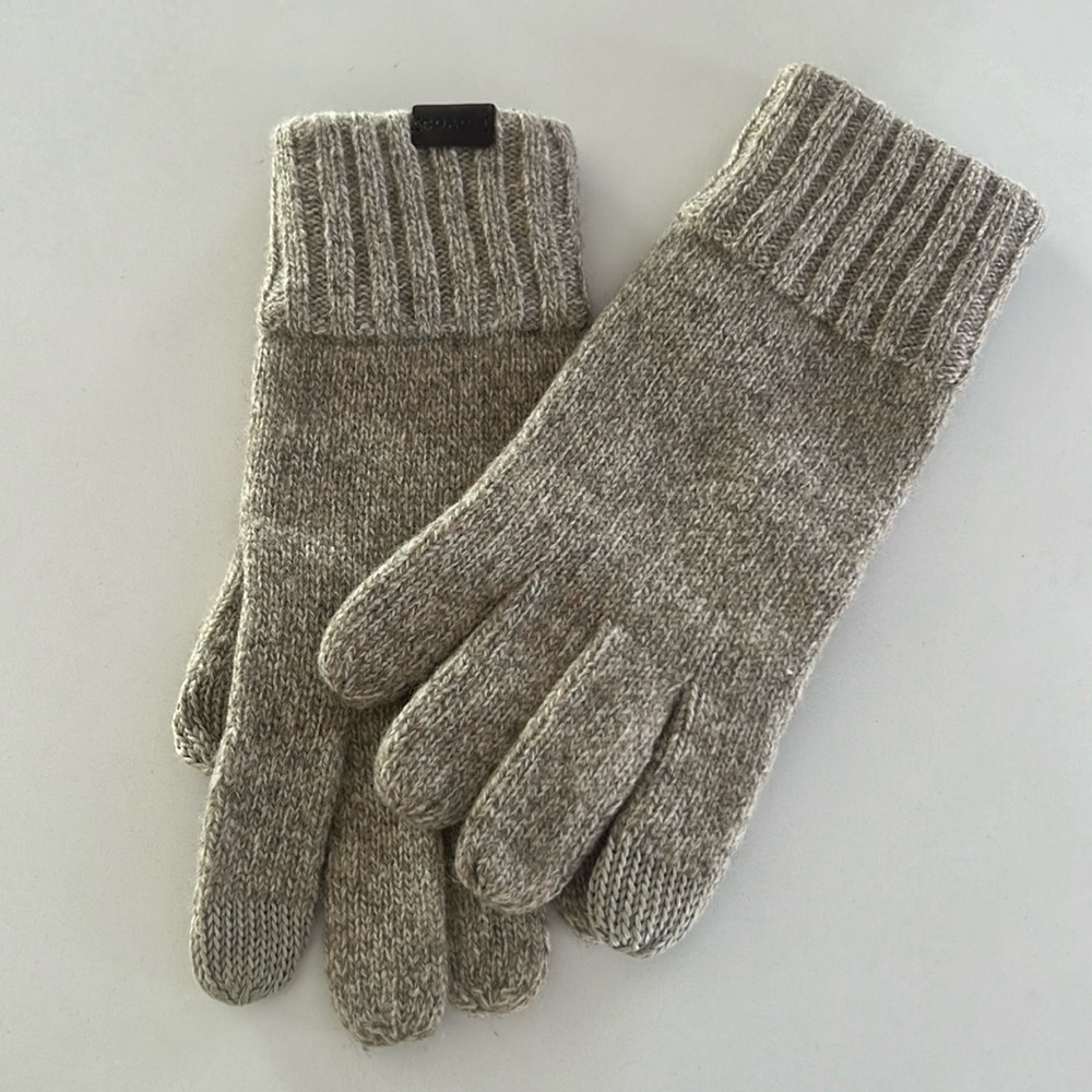 Women’s gloves